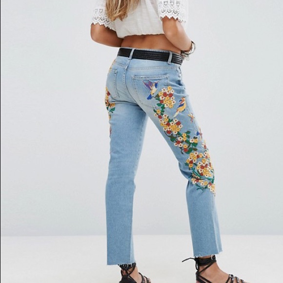 Free People embroidered floral girlfriend jeans 31 - Picture 2 of 3